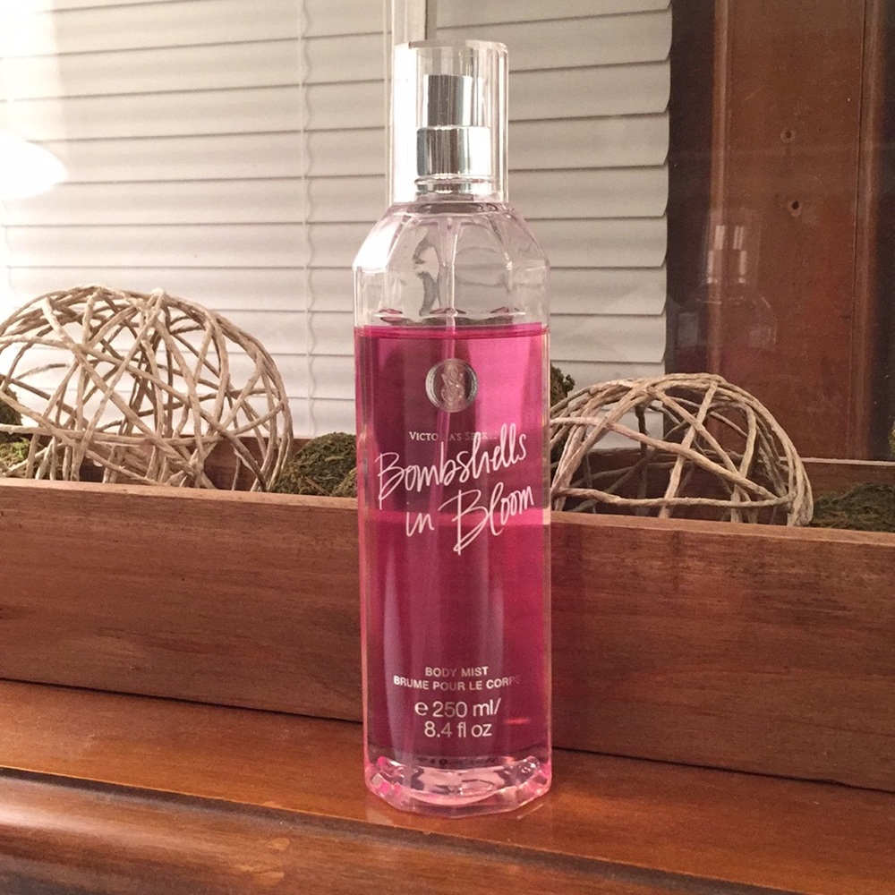 VS Bombshells in Bloom Fragrance Mist